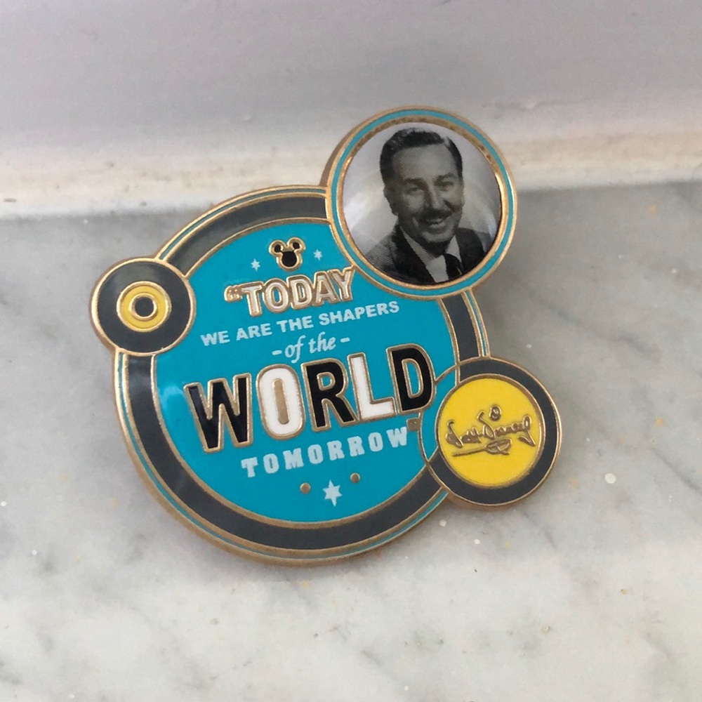 NWOT Walt Disney Pin ✨